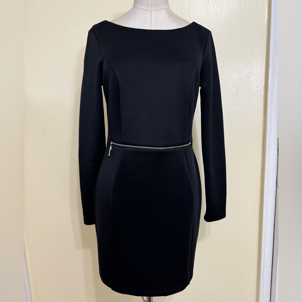 Cece Long-Sleeved Black Dress